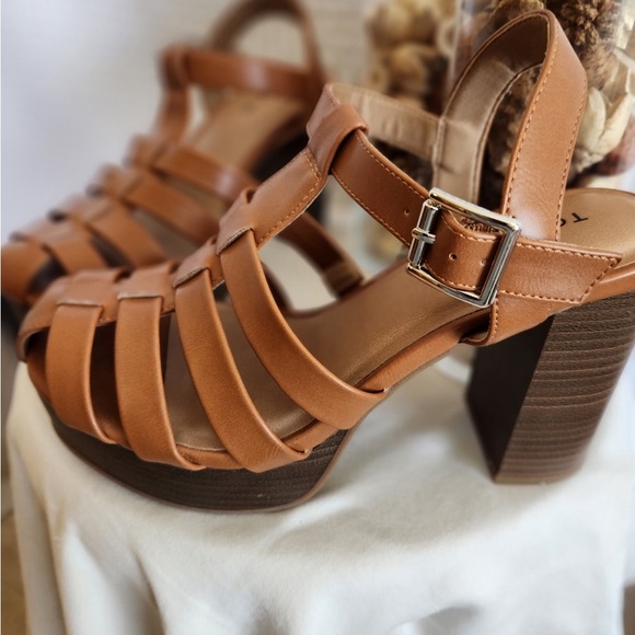 Torrid Tan Strappy Sandals - Picture 4 of 16